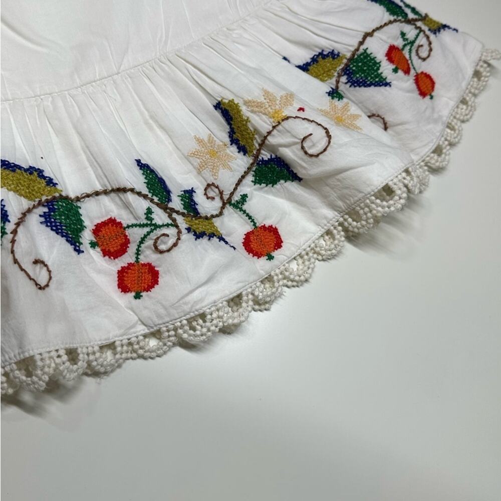 NWOT | Farm Rio | Embroidered Ruffle Mini Skirt | White | Medium - Picture 4 of 11